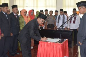 Bupati Agam Lantik 21 Pejabat Baru Pemkab. Agam
