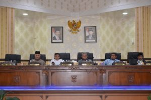 R-APBD 2019 Fraksi-Fraksi DPRD Agam Sampaikan Pandangan Umum