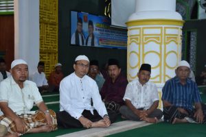 Ratusan Masyarakat Lubuk Basung Ikuti Malam Muhasabah di Masjid Agung Nurul Fallah