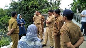 Bappeda Agam Tinjau Lokasi Peningkatan Jalan di Palembayan