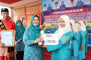 Ungguli 12 Kabupaten, Ketua Dasawisma Bougenville Raih Juara Terbaik I Sumbar