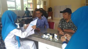 Pemeriksaan Kesehatan Petugas Pemilu di Kamang Magek, Banyak Tekanan Darah Tidak Normal