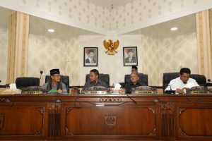 Bupati Agam Sampaikan Jawaban Atas Pandangan Umum Fraksi DPRD