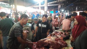 71 Ekor Sapi dan Kerbau Telah Dipotong di Pasar Tiku, Harga Relatif Stabil