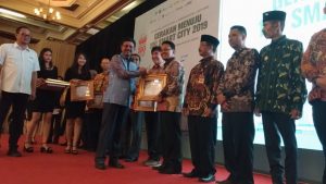 Manfaatkan siMAYA, Agam Raih E-Government Award Kementerian Kominfo RI