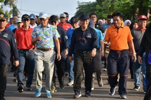 Jalan Sehat Kerukunan Kemenag Agam Meriah