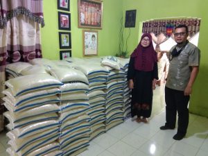 Bantu Warga Terdampak Covid-19, Perantau Pakan Sinayan Salurkan 850 Paket Sembako