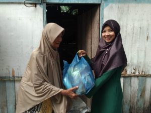 Alumni SMA se-Tanjung Mutiara Salurkan Bantuan Sembako untuk Warga Terdampak COVID-19