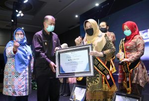 Ny.Vita Indra Catri Raih ABG Award 2020