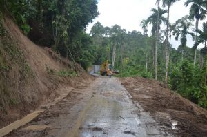 Jalan Ujuang Labuah- Simaruok Sudah Bisa Dilewati, Warga Diminta Tetap Waspada