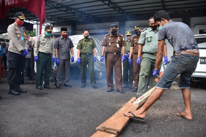 Kejaksaan Negeri Agam Musnahkan Barang Bukti Narkotika Hingga Asusila ...