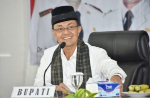 Lagu Ciptaan Dr. Indra Catri Diperlombakan di Kucindan Minang PadangTV