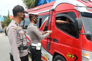 Tim Terpadu Agam Imbau Sopir dan Penumpang Angkutan Umum Gunakan Masker