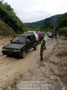 Jalur Simaka Kembali Ditimbun Longsor