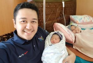 Kabar Bahagia, Cucu Pertama Bupati Agam Lahir