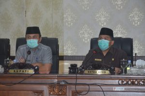 DPRD Gelar Rapat Paripurna Usulkan Pemberhentian Bupati-Wakil Bupati Agam Periode 2016-2021