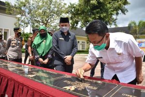 Bupati Agam Resmikan 31 Gedung Baru di Lingkup Pemkab Agam