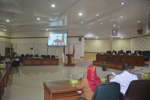 Fraksi DPRD Agam Jawab Pendapat Bupati Agam Tentang Ranperda PJU