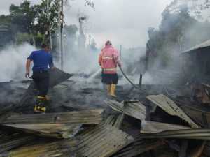 Rumah Semi Permanen di Gaduik Hangus Terbakar