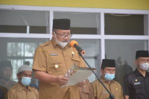 Bupati Agam Menjadi Pembina Upacara Bendera di MTI Kapau