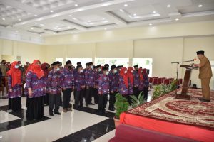 Kukuhkan Pengurus PPDI, Bupati AWR : Diberi Beasiswa Jika Berprestasi Dalam Bekerja