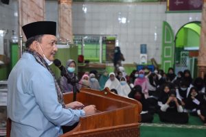 Wabup Agam Apresiasi Pelaksanaan Tadarus Al-Qur’an di Masjid Raya Maninjau