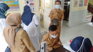 Perangkat Nagari Duo Koto Jalani Vaksinasi Covid-19