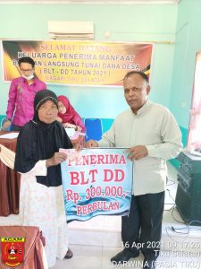 89 Masyarakat Tiku Selatan Terima BLT Dana Desa
