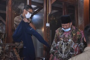 Menparekraf Sandiaga Uno Hadang Kabut Tebal Telusuri Negeri di Atas Awan