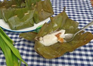 Kue Bongko, Menu Buka Puasa Tradisional yang Dinantikan Masyarakat Tiku