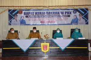 Wabup Irwan Fikri Buka Rakerda IX TP-PKK Agam