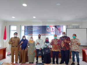 Ny Yenni Andri Warman Buka Diklat 3 In 1 Batik Tulis di Matur