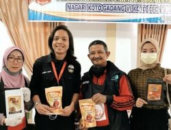 Mahasiswa Kukerta UNRI Latih Warga Buat Produk Olahan Ikan