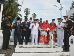 Rangkaian Peringatan HUT RI Ke-76, Bupati Agam Ziarah ke TMP Siti Manggoooh