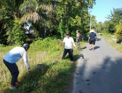 Warga Gasan Kaciak Gotong Royong Bersihkan Fasum