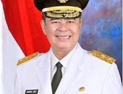 Nasrul Abit Tutup Usia, Bupati Agam Turut Berduka Cita