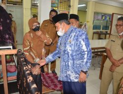 Bupati Agam Berharap Batik Tulis Minang Tirai Jadi Ciri Khas Agam