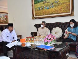 Bupati Agam : Angku Yus Dt. Parpatiah Layak Terima Anugerah Tokoh Adat