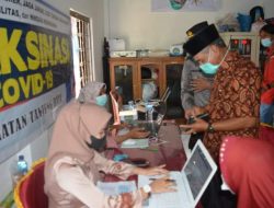 Peserta Vaksinasi Massal di Koto Malintang Lampaui Target