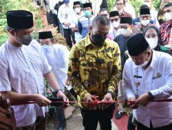 Bupati Agam Hadiri Peresmian Surau Kayu Al Iqra Green House Lezatta