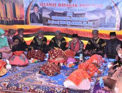 Bupati Agam Hadiri Batagak Panghulu Dt Majo Kando Nagari Bawan