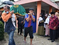 Ayahanda Kepala Bakeuda Agam Berpulang, Bupati Ungkap Duka Mendalam