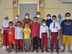 LKKS Agam Salurkan 320 Paket Lebaran, Lebih Banyak Dari Tahun Lalu