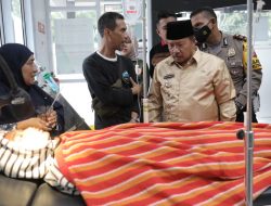 Ditemukan Selamat, Bupati Agam Bezuk Atlet Paralayang Asal Riau