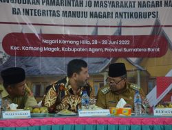 Membuka Bimtek, Bupati Agam Harapkan Nagari Kamang Hilia Jadi Desa Anti Korupsi.
