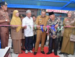 Resmikan Los Ikan di Pasar Tiku, Bupati : Upaya Untuk Menjaga Kualitas Produk Perikanan