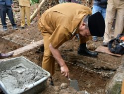 Bedah RTLH di PGRM, Bupati Agam Puji Kepedulian Masyarakat