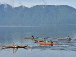 Pacu Biduak Open Race Digelar di Danau Maninjau, 50 Peserta Siap Berlomba