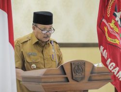 Bupati Jawab PU Fraksi DPRD Terkait Ranperda PDAM Tirta Antokan