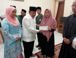 Bupati Agam Lepas 6 Orang Juara MHQ ke Tanah Suci